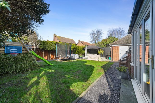 46, Hewitt Road, Harwich photo 3