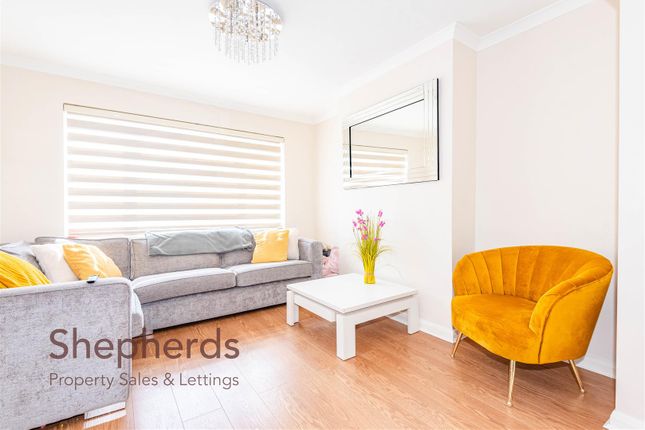 14, Westlea Road, Broxbourne photo 4
