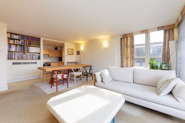Flat for sale in Consort Rise House, 203 Buckingham Palace Road, London