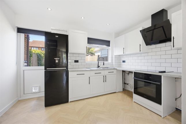 5, Boxwood Close, West Drayton photo 4