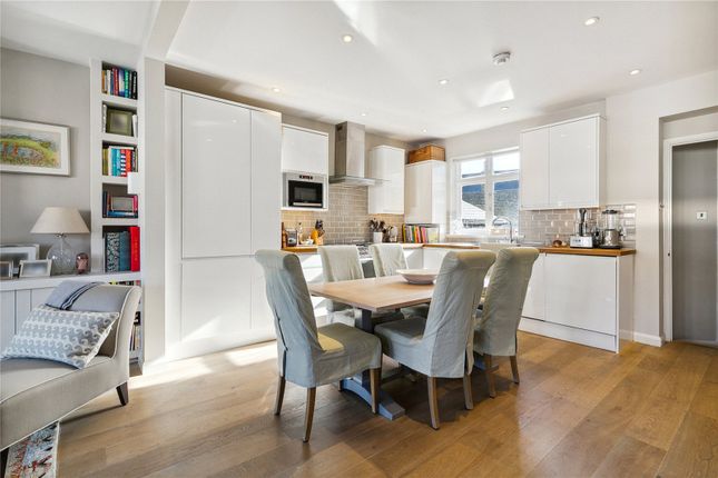 Flat 2, 36, Brenda Road, London photo 2