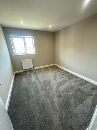 12, Hucklehoven Court, Hartlepool photo 4