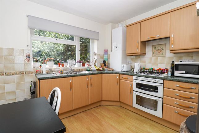 Flat for sale in Highwoods Court, Pinewoods, Bexhill-On-Sea
