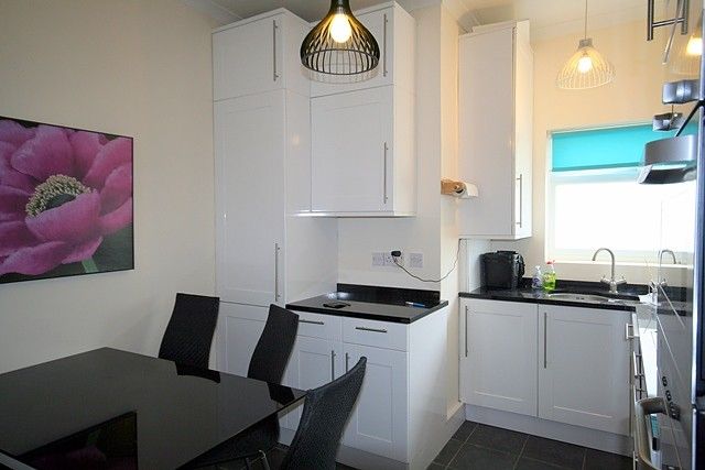 Thumbnail Flat to rent in Oxford Road, Windsor, Berkshire
