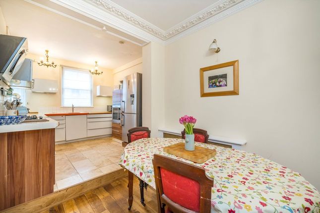 35, Westmoreland Terrace, London photo 3