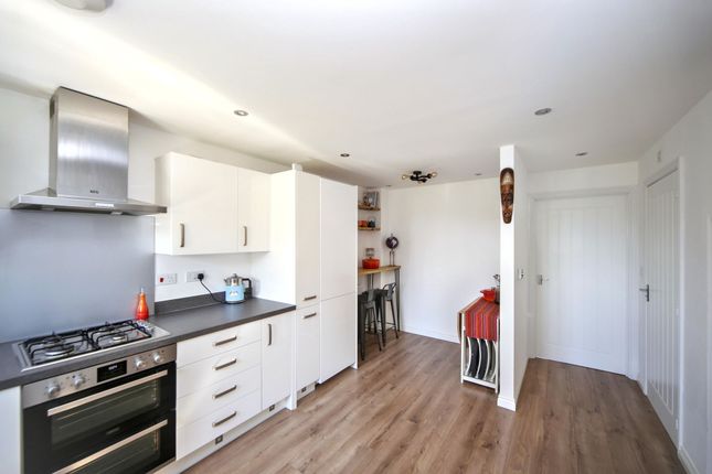 21 Rothwell Gardens, Warrington photo 3