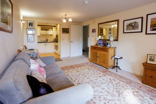 26 Martin Grange, Harrogate photo 4