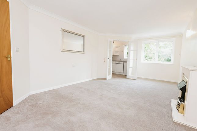 Flat for sale in Old Lode Lane, Solihull