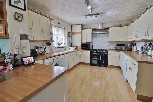 55, Sandyfield Crescent, Waterlooville photo 4