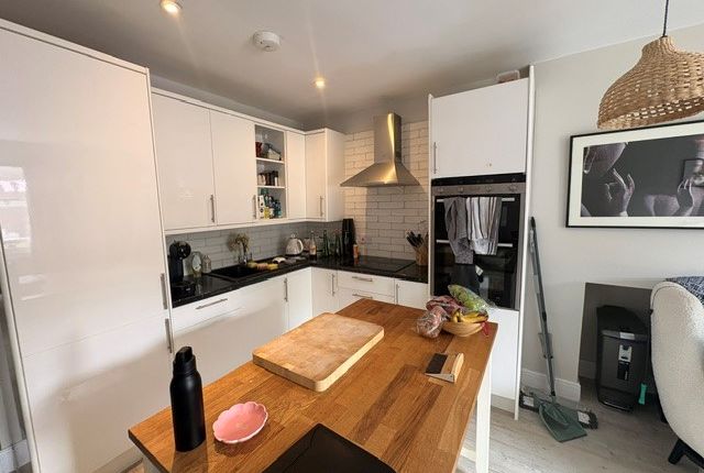 The Flat 94a, High Street, Deal photo 4