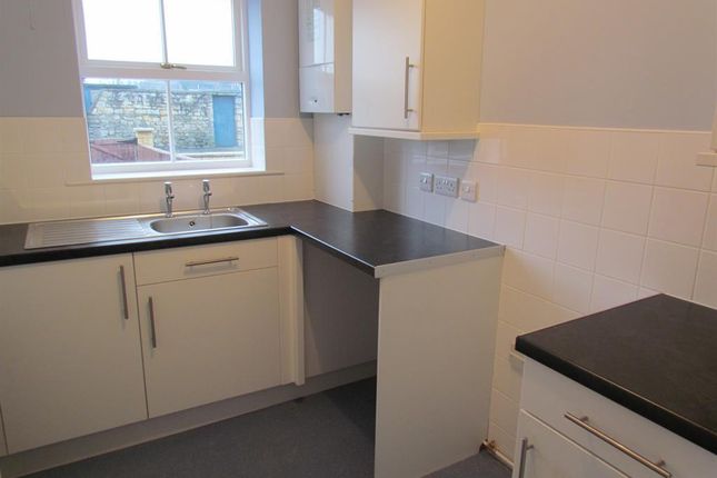 Town house to rent in St. Joseph's Street, Tadcaster