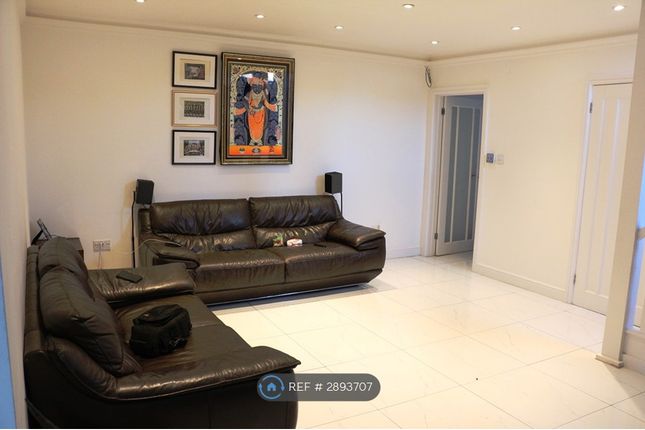Bramley Close, Maidenhead photo 4