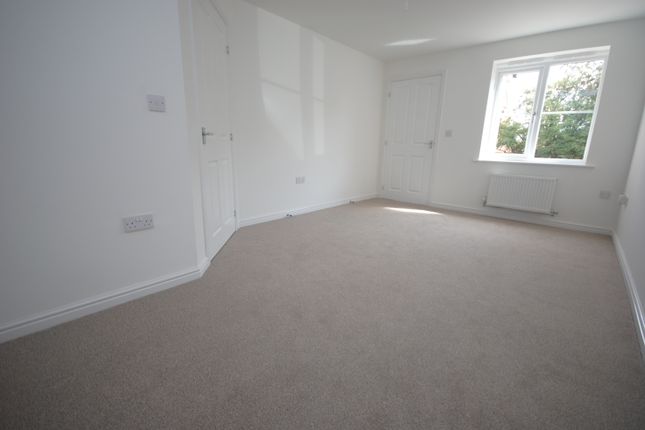 96, Greenfields Drive, Newport photo 2