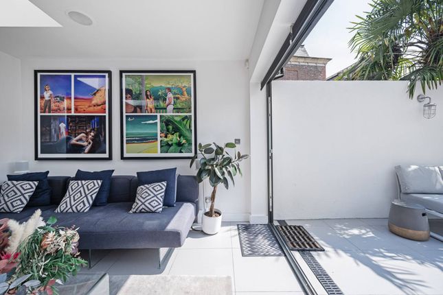 Thumbnail Property for sale in Redmans Road, Stepney, London