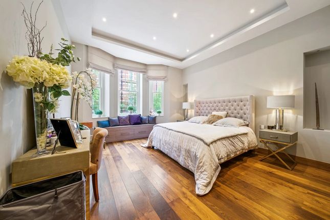 Flat for sale in North Gate, St John's Wood