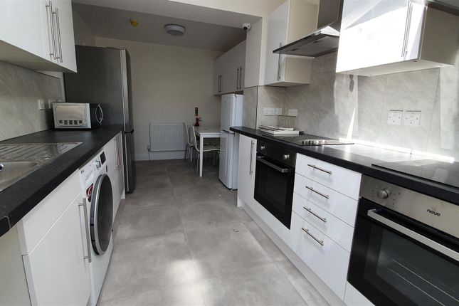 Room 3, 7, John Street, Hounslow photo 3