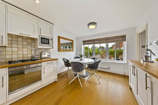1, Abercorn Mews, Richmond photo 3