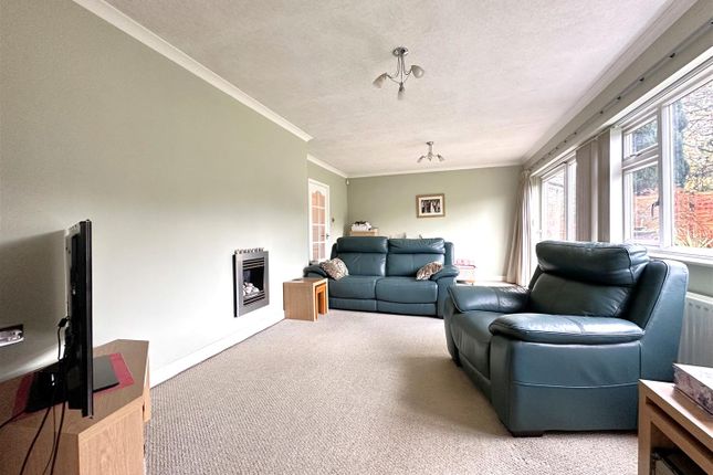 6, Woodlands, Newark photo 2