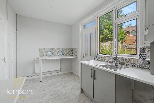 11 Glebe Street, Westhoughton, Lancashire photo 3