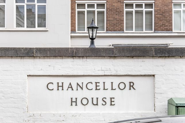Flat for sale in Chancellor House, London