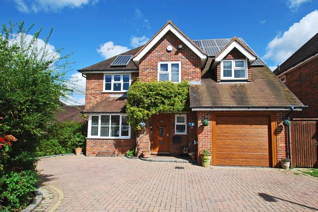 Thumbnail Detached house for sale in Top Farm Close, Beaconsfield