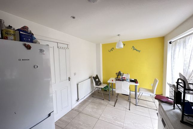 10, Central Boulevard, Canterbury photo 4