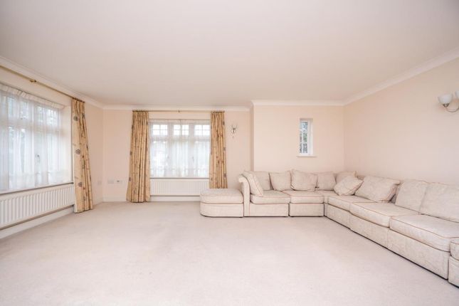 Flat to rent in Banbury Road, Oxford, Oxfordshire