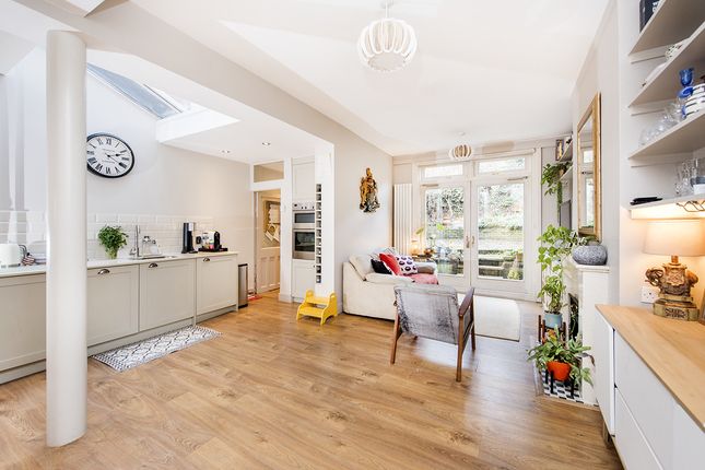 Thumbnail Terraced house to rent in Harberton Road, Whitehall Park