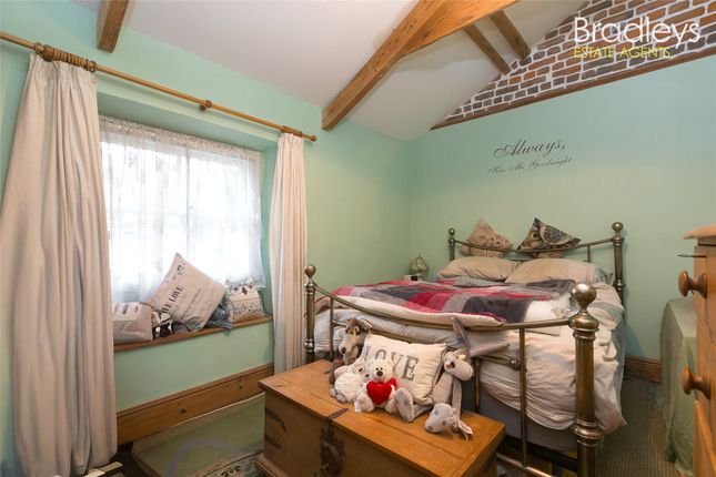 2, Leskinnick Place, Cornwall photo 3