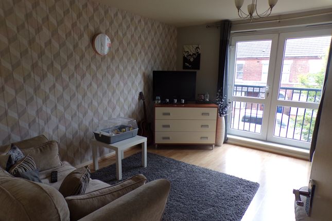 72, Burton-on-Trent photo 2