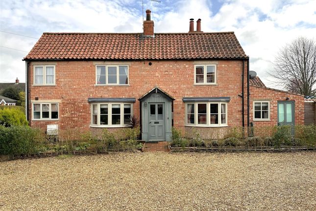 Link-detached house for sale in Alberta, Dykes End, Collingham, Newark
