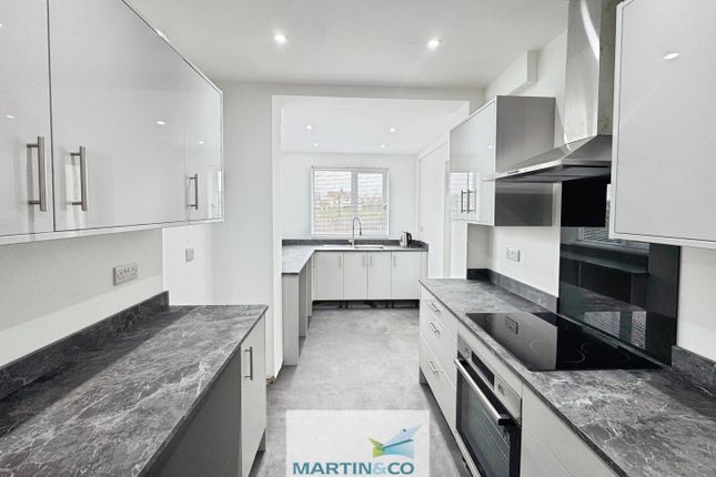 62, Mount Avenue, Worksop photo 3