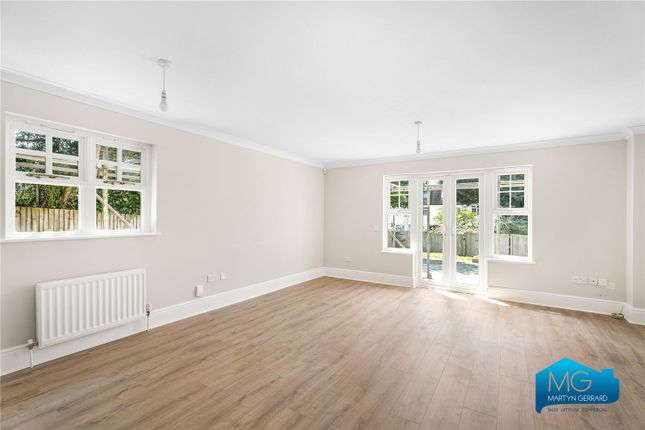 71, Osier Crescent, London photo 2