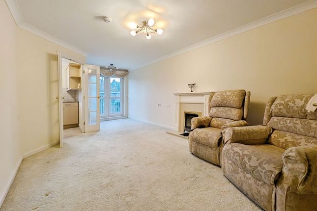 33, Browning Court, Newcastle Upon Tyne photo 2