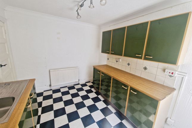 15a, Well Street, Porthcawl photo 2