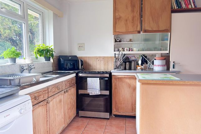 17, Summer Hill Road, Bexhill photo 4