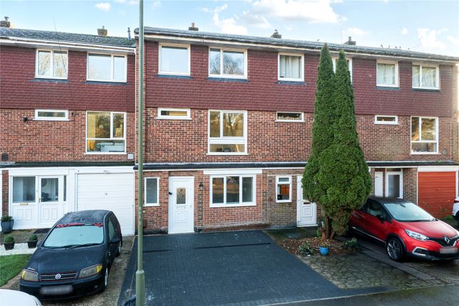 10, Lunar Close, Westerham photo 3