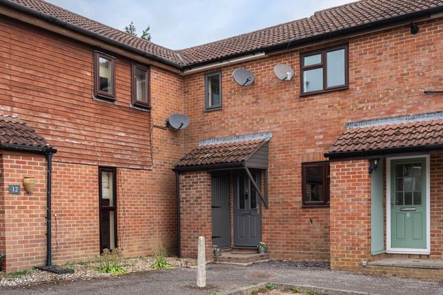 10, Oak Corner, Dorking photo 4