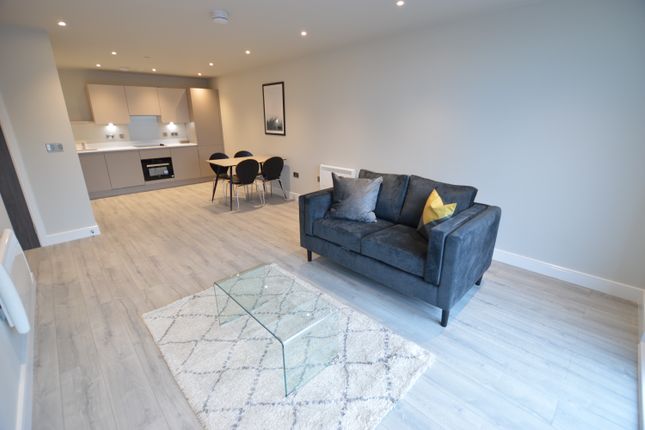 2-bed flat on 75, Steel House, Petersfield Ave, Slough, £300,000