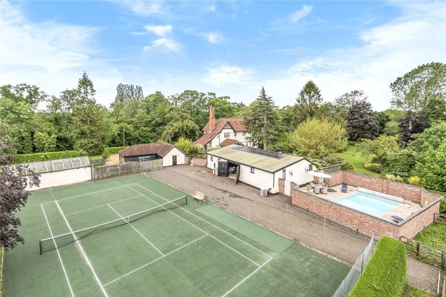 Tennis Court &amp; Pool