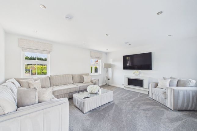 Willow Lodge, Canfield Road, Bishop's Stortford photo 3
