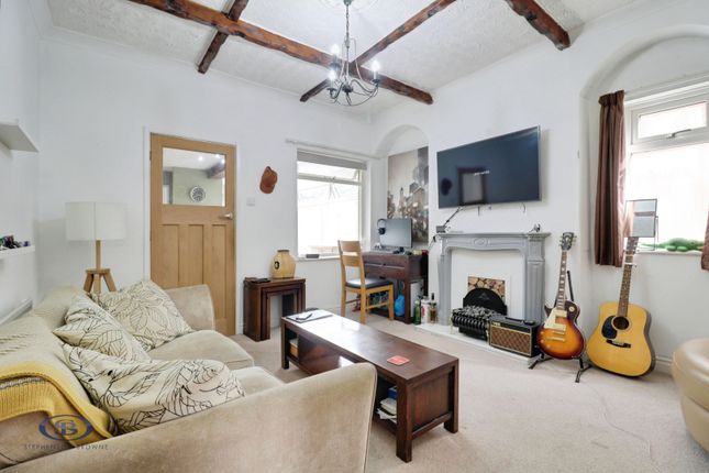 5, Wesley Avenue, Alsager photo 4
