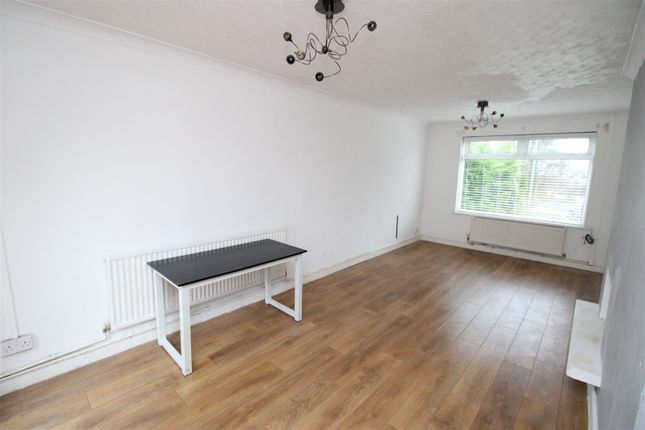 57, Fleur De Lys Avenue, Blackwood photo 3