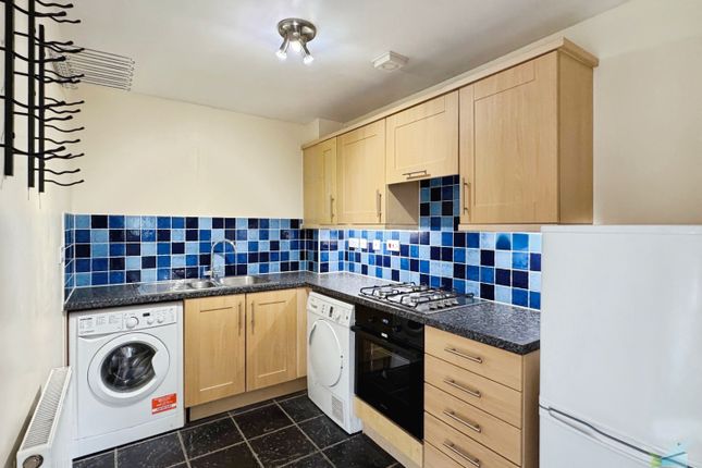 Saxon Court, Ashford photo 2