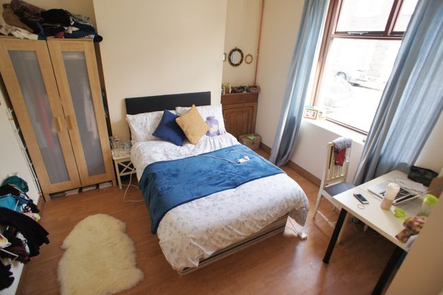 25, Coburn Street(*), Cardiff photo 4