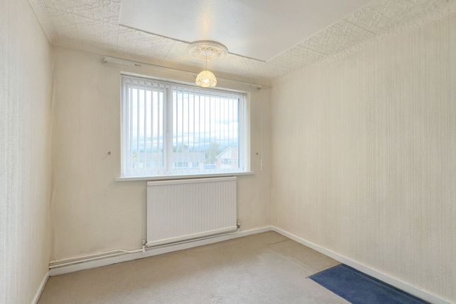 8 Rosedale, Coalville photo 4