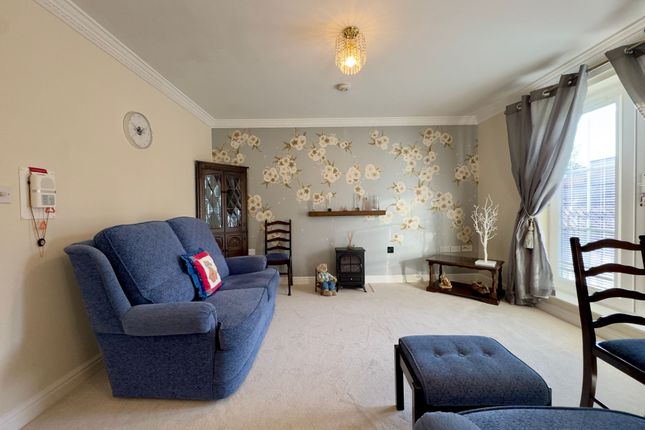 Flat 3, Watermead Court, Leicester photo 3