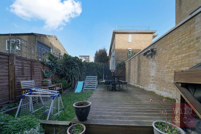 Chatsworth Road, Lower Clapton, Hackney photo 3