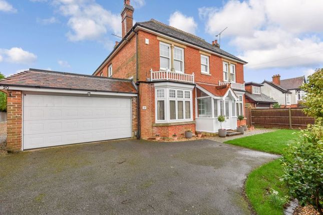 Thumbnail Detached house for sale in Queens Road, Waterlooville