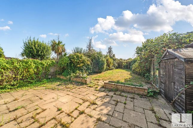 3, Elgar Close, Ickenham photo 4